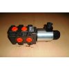 Hydraulická výhybka. Tretia funkcia na nakladač. Ventil pre tretiu funkciu. 6/2 cestný elektrohydraulický ventil 24 VDC 90 l / min.