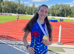 Rebecca Slezáková — atletika, 100m/400m prekážok