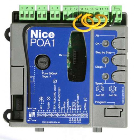 Centrala de comanda pentru motoare porti batante Nice POA1