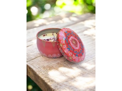 Sójová svíčka v červené orientální dóze – vůně vanilky