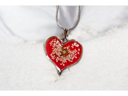 Ručně vyráběný náhrdelník Srdce s kvítky