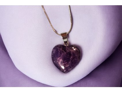 Náhrdelník se srdcem z přírodního ametystu