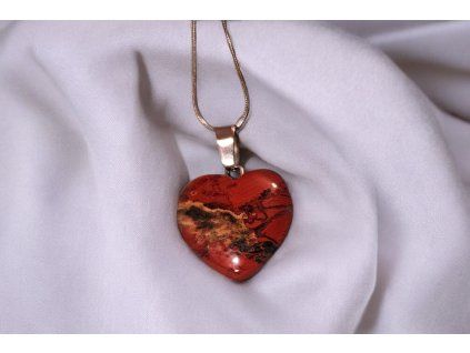 Srdce z přírodního jaspisu