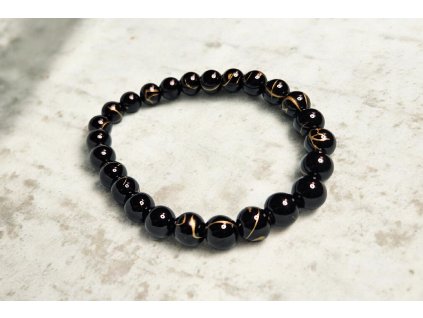 Náramek z černého achátu se zlatými žilkami