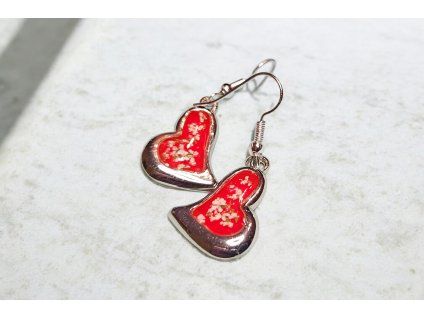 Bílá kvítka v srdci