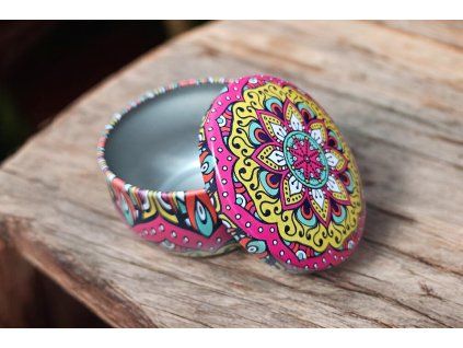 Dóza s mandalovým motivem