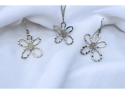 Květinová sada  (náhrdelník a náušnice)