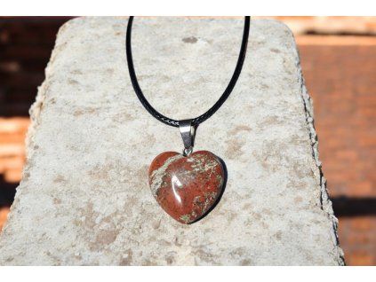 Srdce z červeného jaspisu