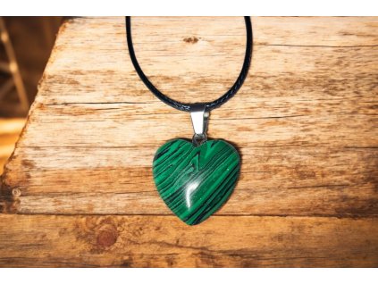 Náhrdelník se srdíčkem – malachit