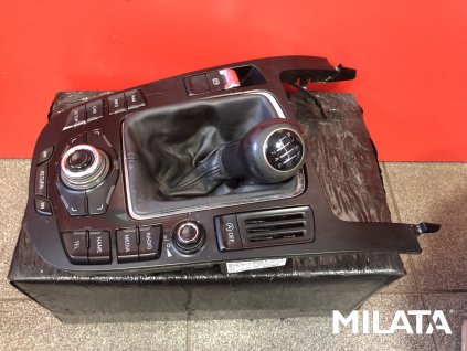 Kontrolní panel Audi A4 B8