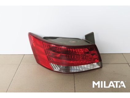 svetlo lz hyundai sonata 2.4 01.jpg