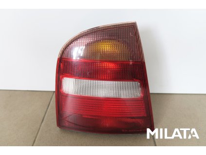 svetlo lz skoda octavia I 01.jpg