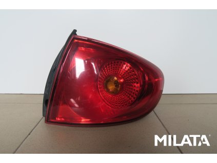 svetlo pz seat altea 01.jpg