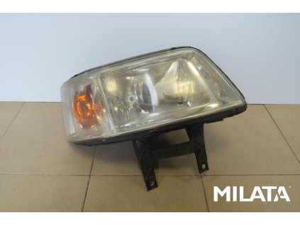 svetlo pp volkswagen transporter t5 01.jpg