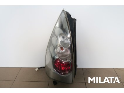 svetlo lz mazda 5 01.jpg