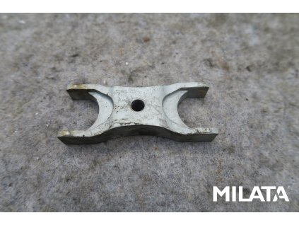 drzak vstrikovace vw golf vi 2.0 tdi 01.jpg