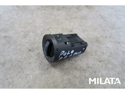 spinac svetel volkswagen polo 01.jpg