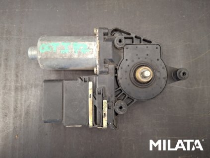 pravy zadni motorek skla skoda octavia i 01.jpg