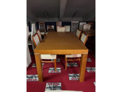 8025 jidelni stul s zidlemi