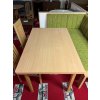 8019 4 rohovy kout se stolem