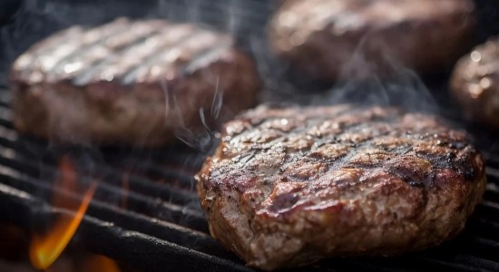 Mohou diabetici jíst grilované maso?