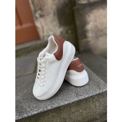 6bb80188 8c9b 4a27 b77c 246923aa9fba