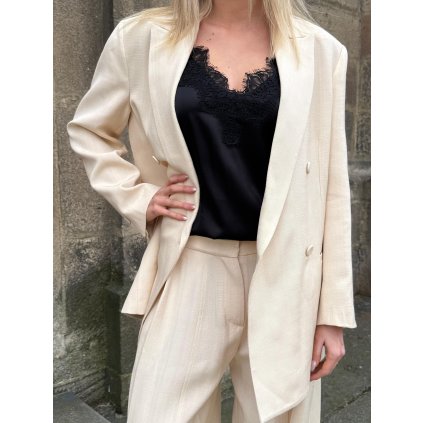 b02ac8a5 3acd 475c ad9b 637a0c9eb72f