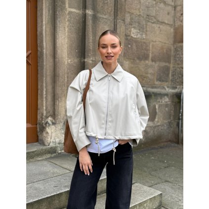 98b0a524 6300 4c64 994d 80f55c4bade8