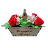 Mýdlová kytice v dřevěném košíku s vlastním věnováním- Červená