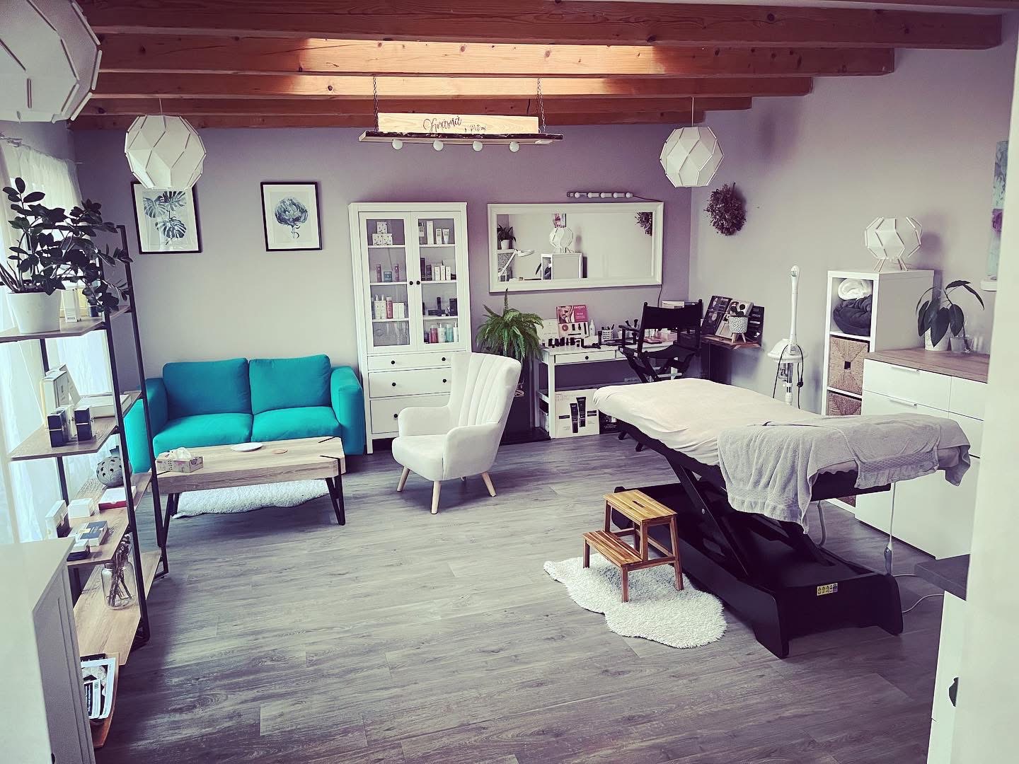 Salon Krásna s Petrou, Liberec