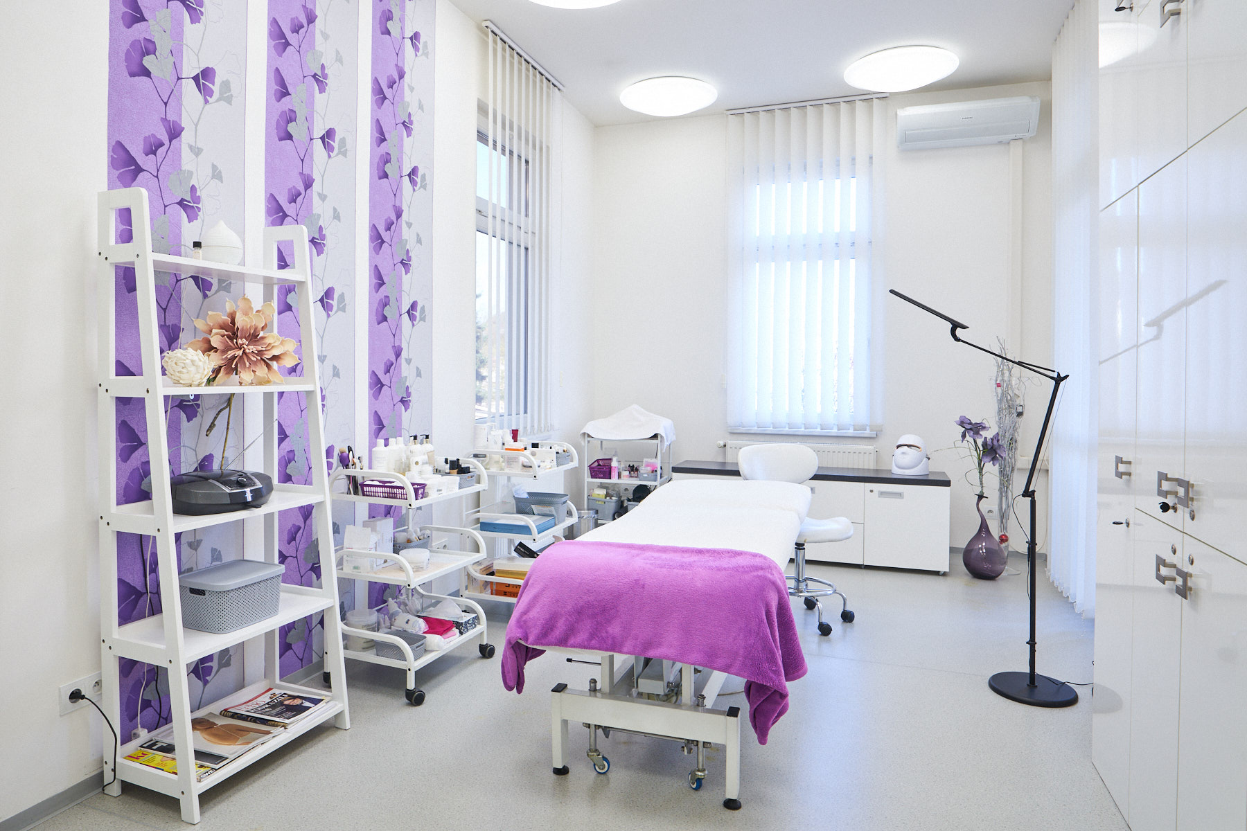 Dámský svět, Děčín