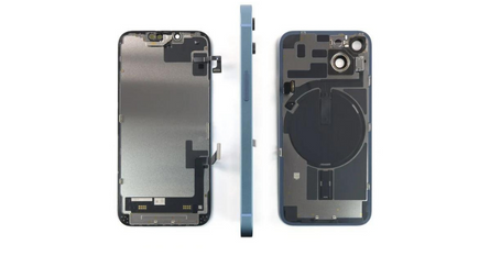 Apple diskutoval o úplne novom dizajne iPhone 14 a 14 Plus so zvýšenou možnosťou opráv