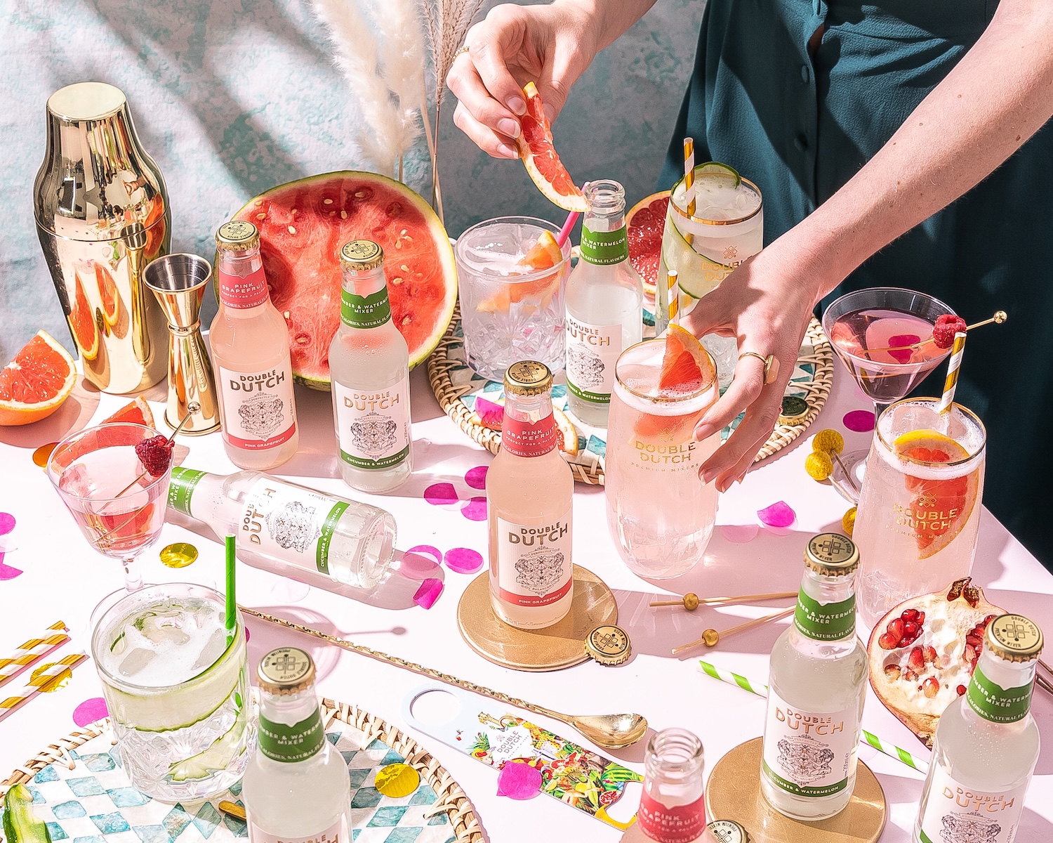 Zapomeňte na pivo. Letošní grilování doprovoďte koktejly