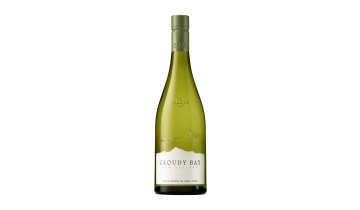 CloudyBay Packshot SauvignonBlanc 2023 PNG high.width 1920x prop