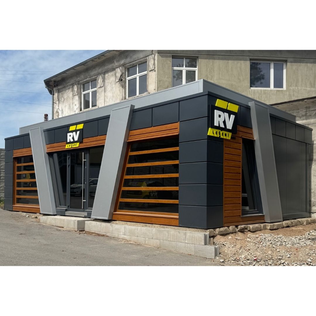 RV lešení 3D venkovní loga na prodejnu