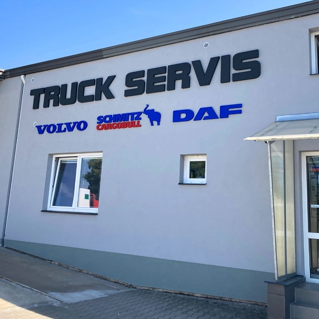 TRUCK SERVIS 3D venkovní loga na fasádu