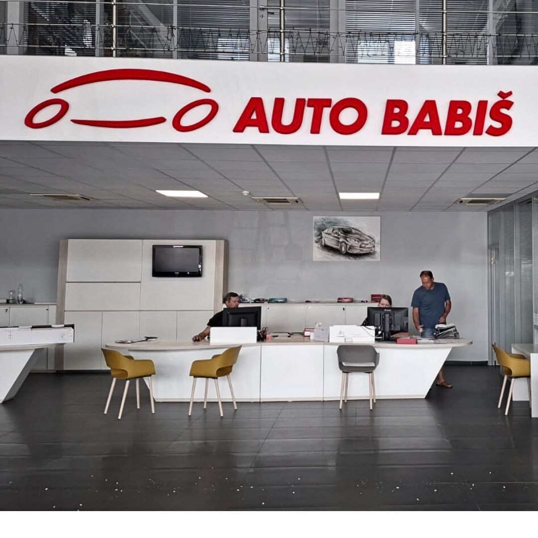 Auto Babiš 3D logo do showroomu