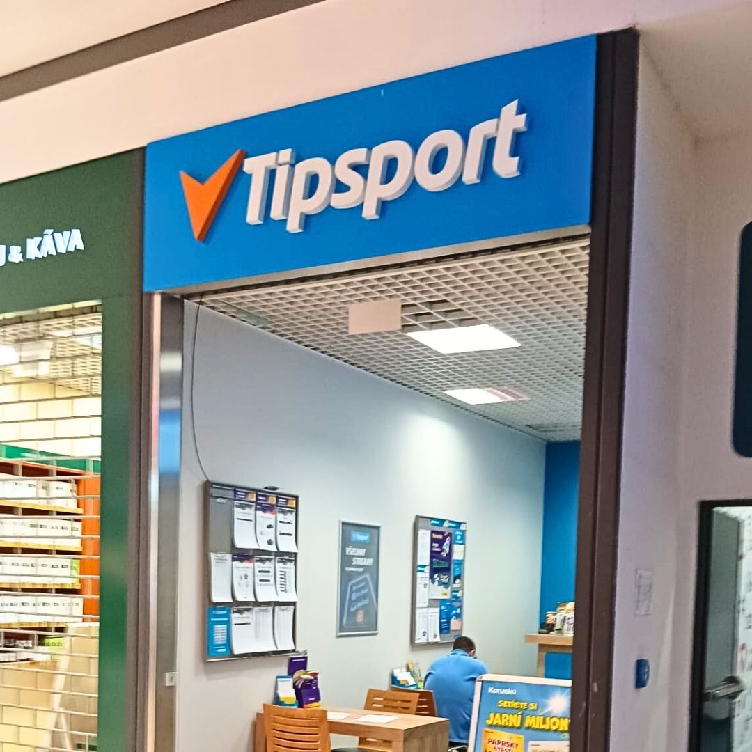 Tipsport 3D logo na označení prodejny