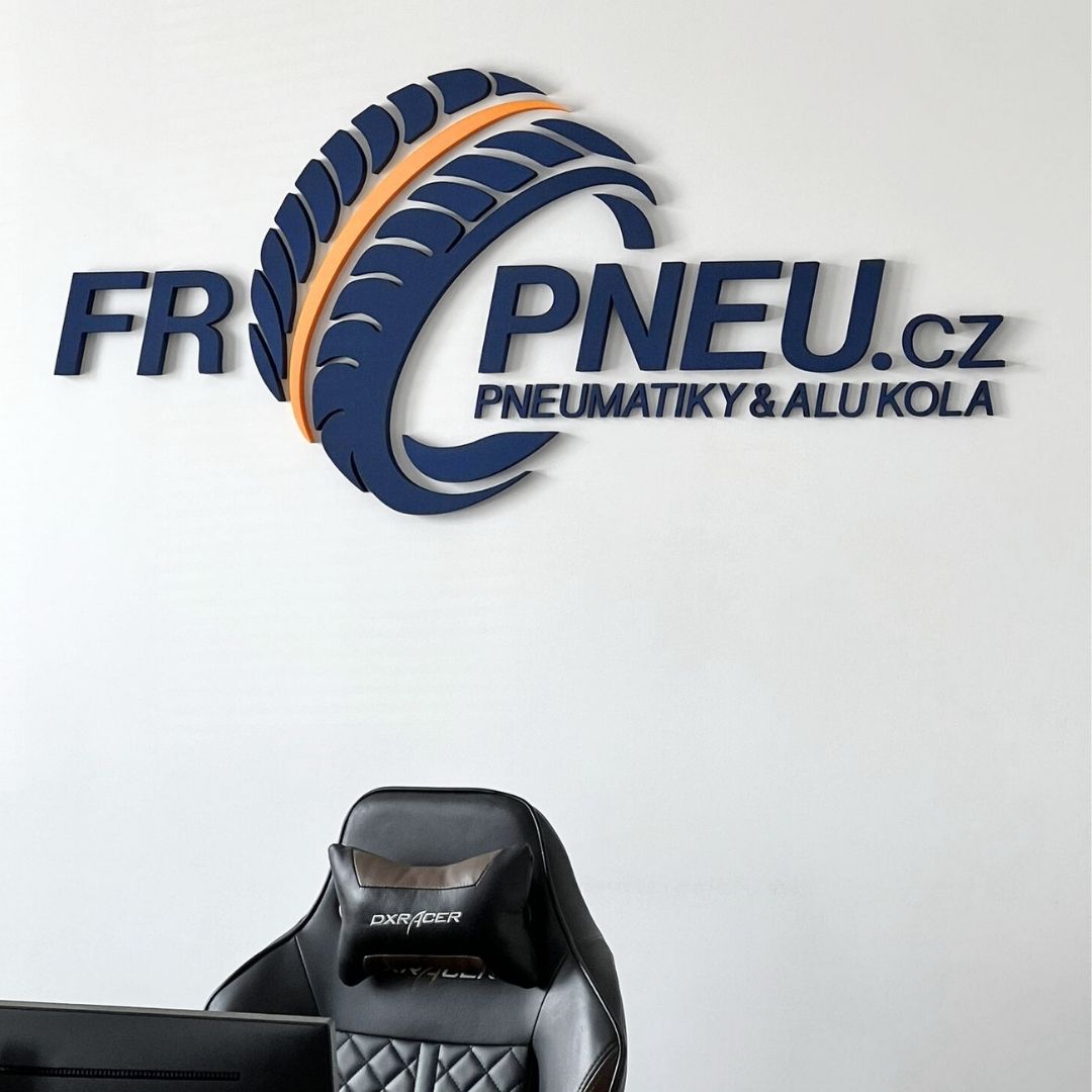 FRpneu 3D logo z xps do kanceláře