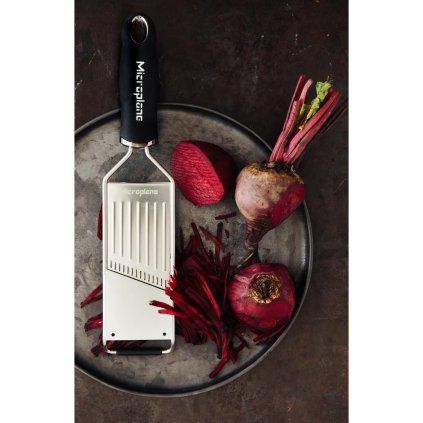 0073675 struhadlo microplane gourmet na prouzky