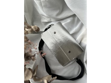 Papírová crossbody // silver