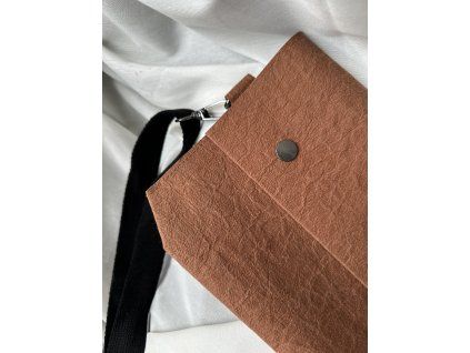 Papírová crossbody // cinnamon