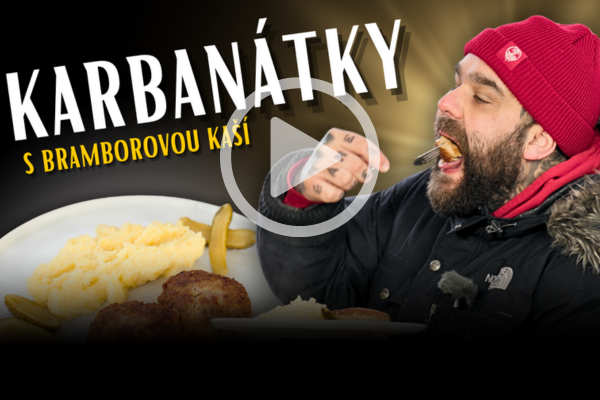 Smažené karbanátky z mletého masa s bramborovou kaší