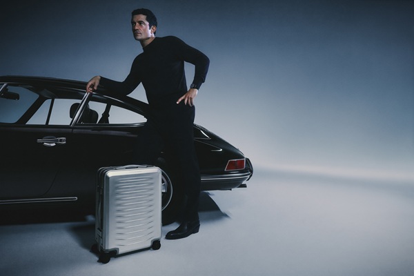 Luxus na kolečkách: Kufr Porsche Design, který si oblíbil Orlando Bloom