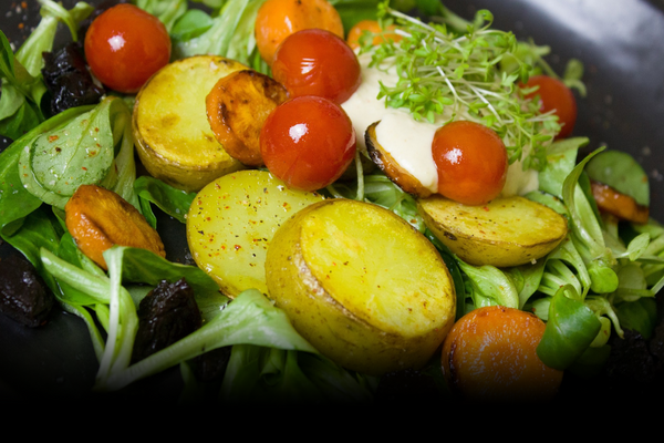 Bramborový salát – dietní verze nebo pořádná kalorická pecka?