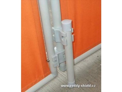 Noha k paravánu  Peddy Shield