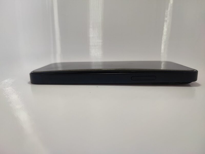 Nafúknutá batéria iPhone – reálny prípad z servisu iguru.sk