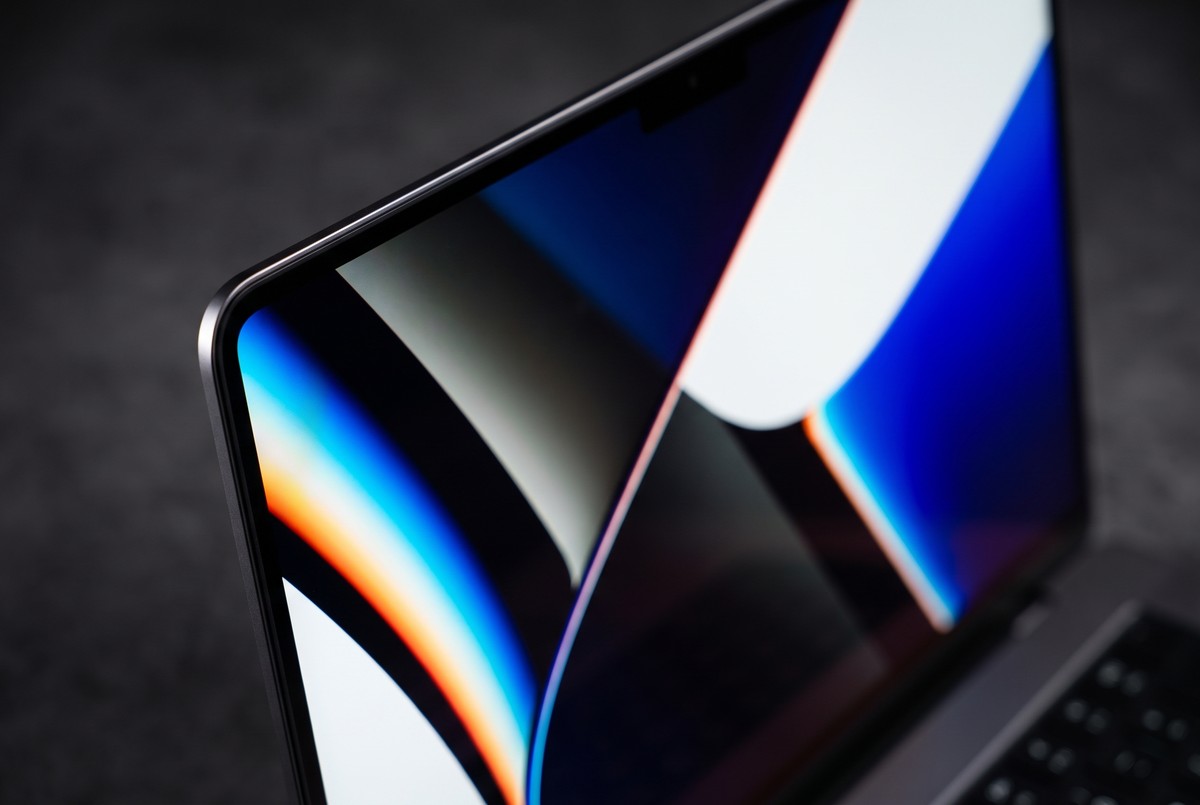 Detail displeja Liquid Retina XDR na renovovanom MacBooku Pro 14″ M3
