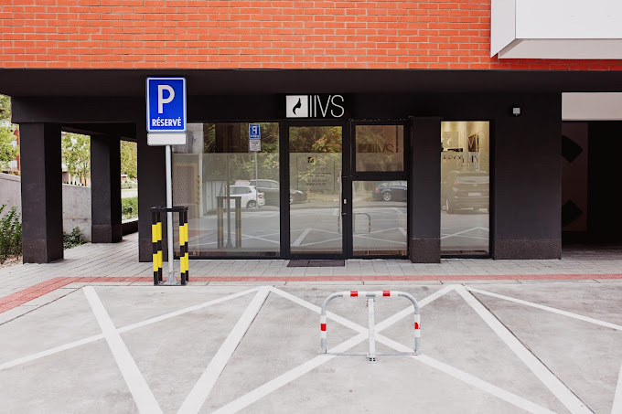 Exteriér budovy – kozmetický salón IIVS