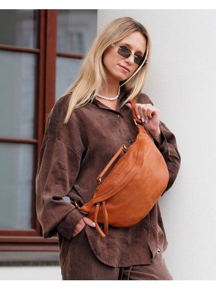 Dámská kožená ledvinka Marco Mazzini MM7 camel